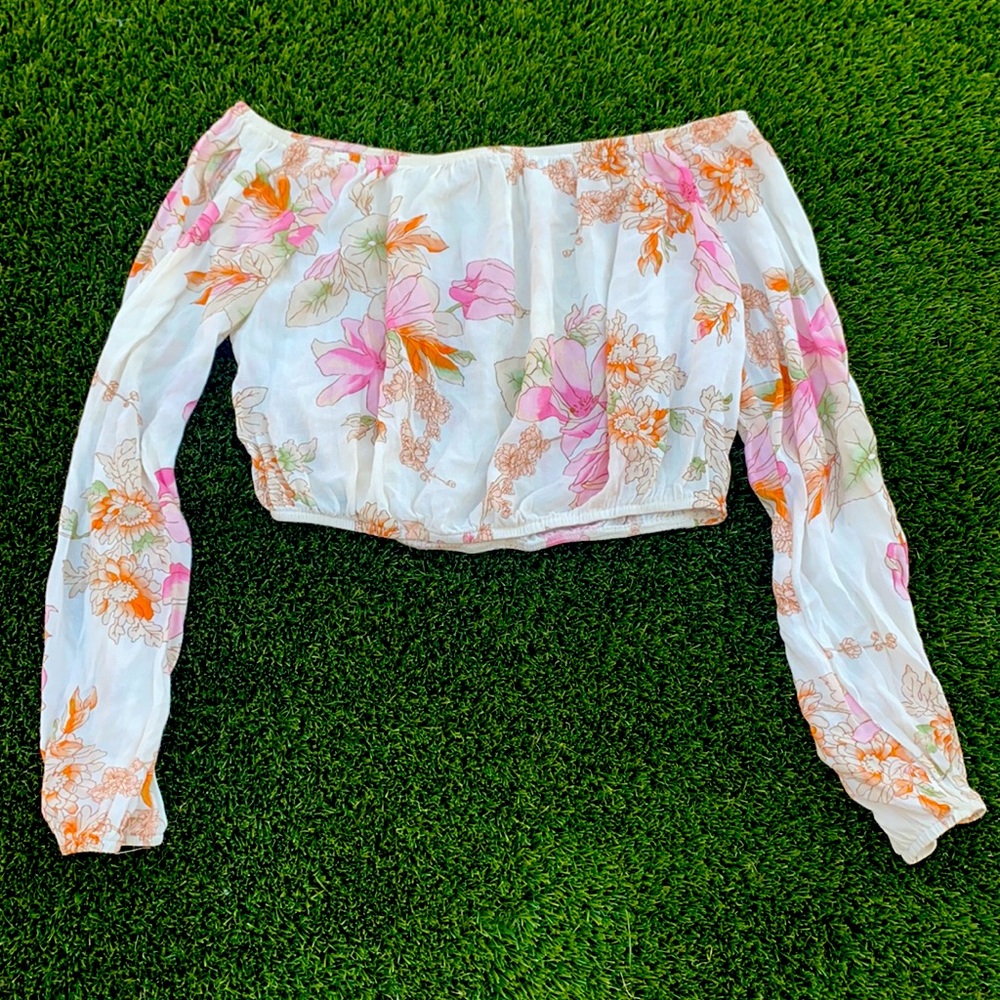 SOLD ! ! ! !    Strapless Long Sleeve Crop Top